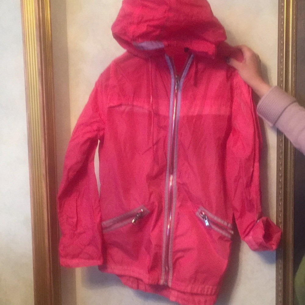 Active Windbreaker Jacket With Reflective Details - image 1